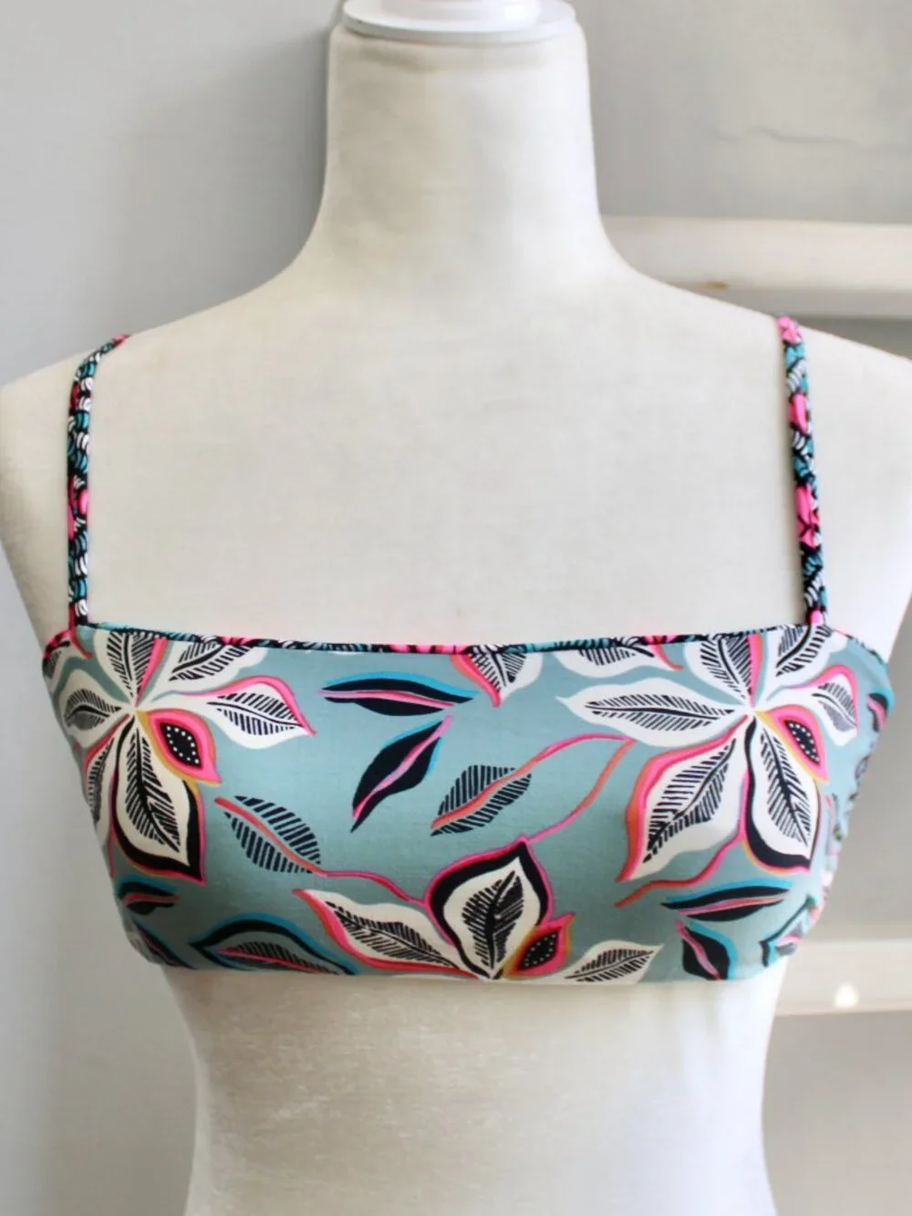 Billabong Floral Bandeau Bikini Top Reversible Colorful Size Small